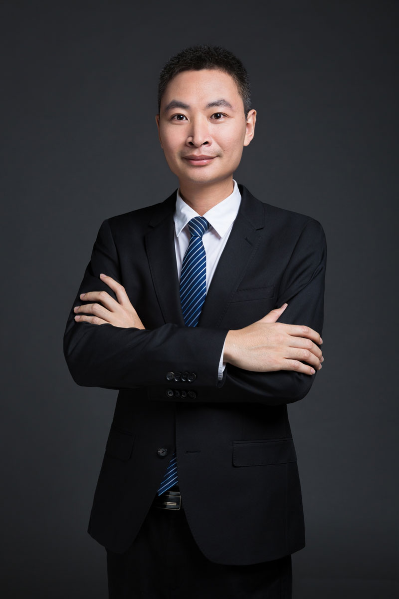 何伟鉴 何伟鉴