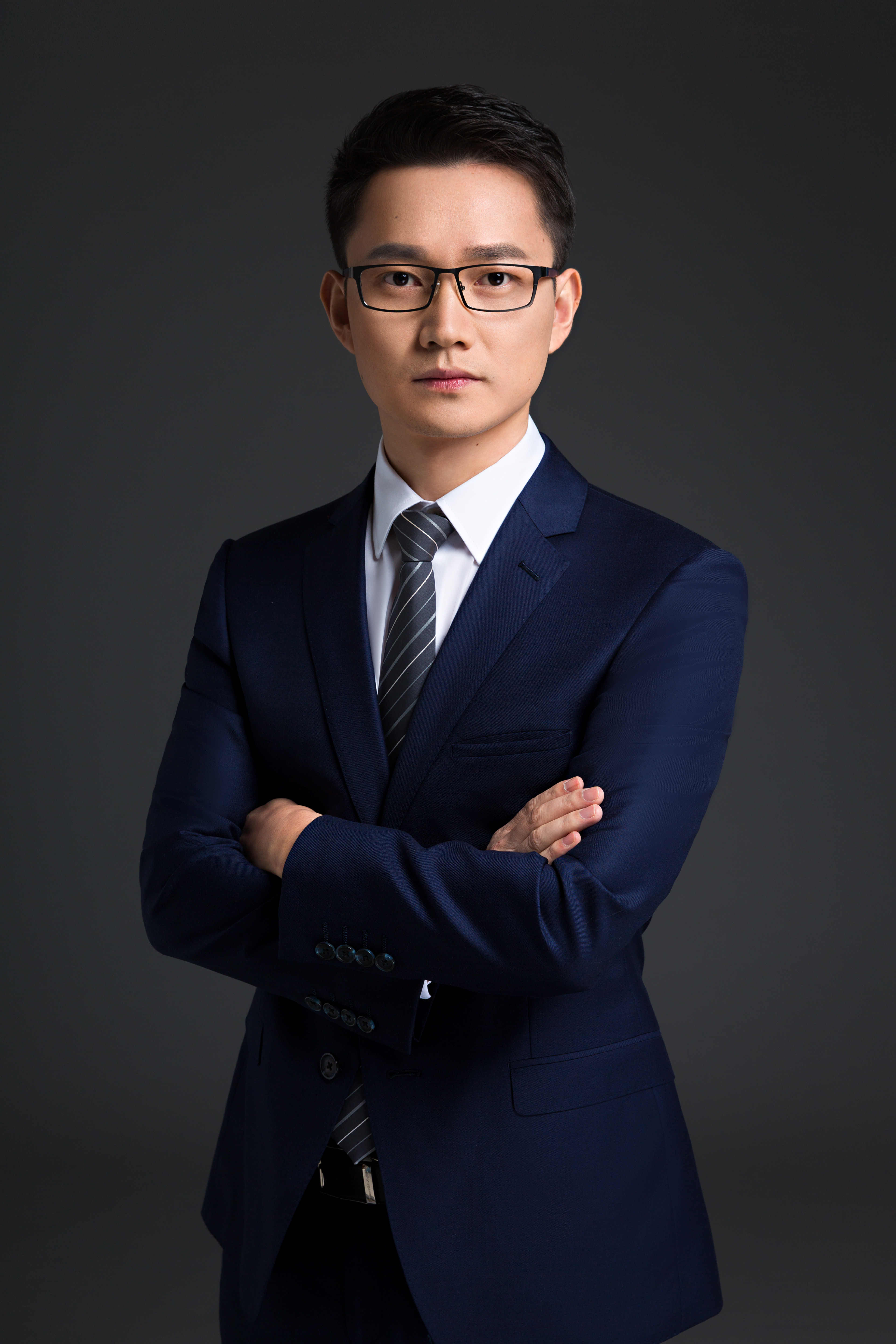 张国平 张国平